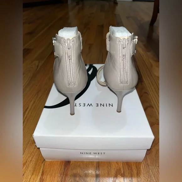 Nine West Graby Heels - Picture 3 of 14